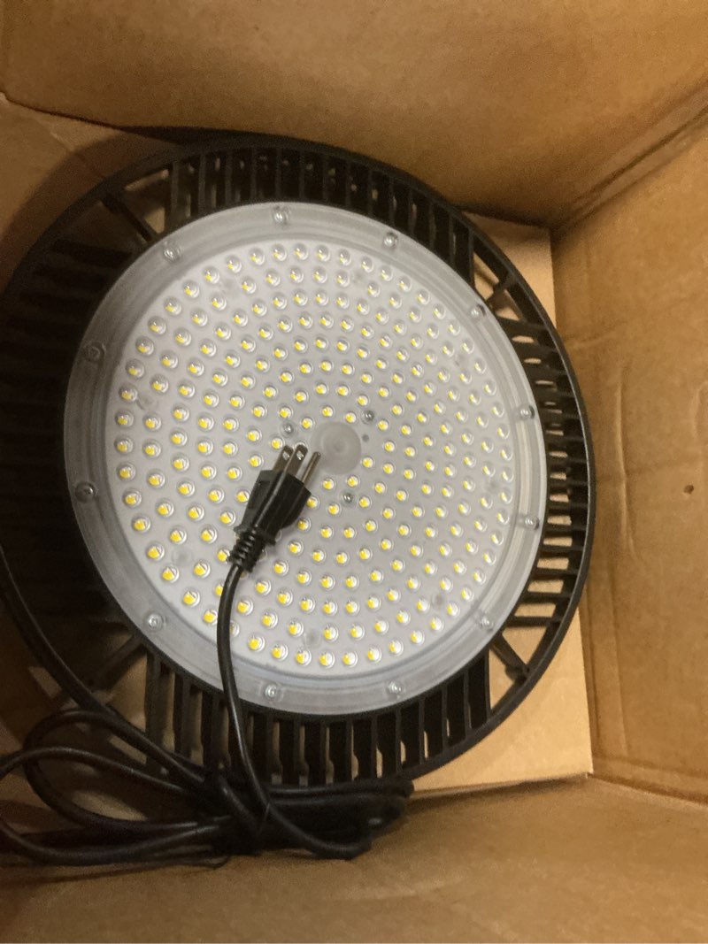 Condition photo showing Good Condition for super bright 250w ufo led high bay light 4 pack,5000k 35000lm high bay led shop lights with 5' cable plug,hanging shop lights garage barn lighting light with garage workshop factory barn warehouse 250w-4pack