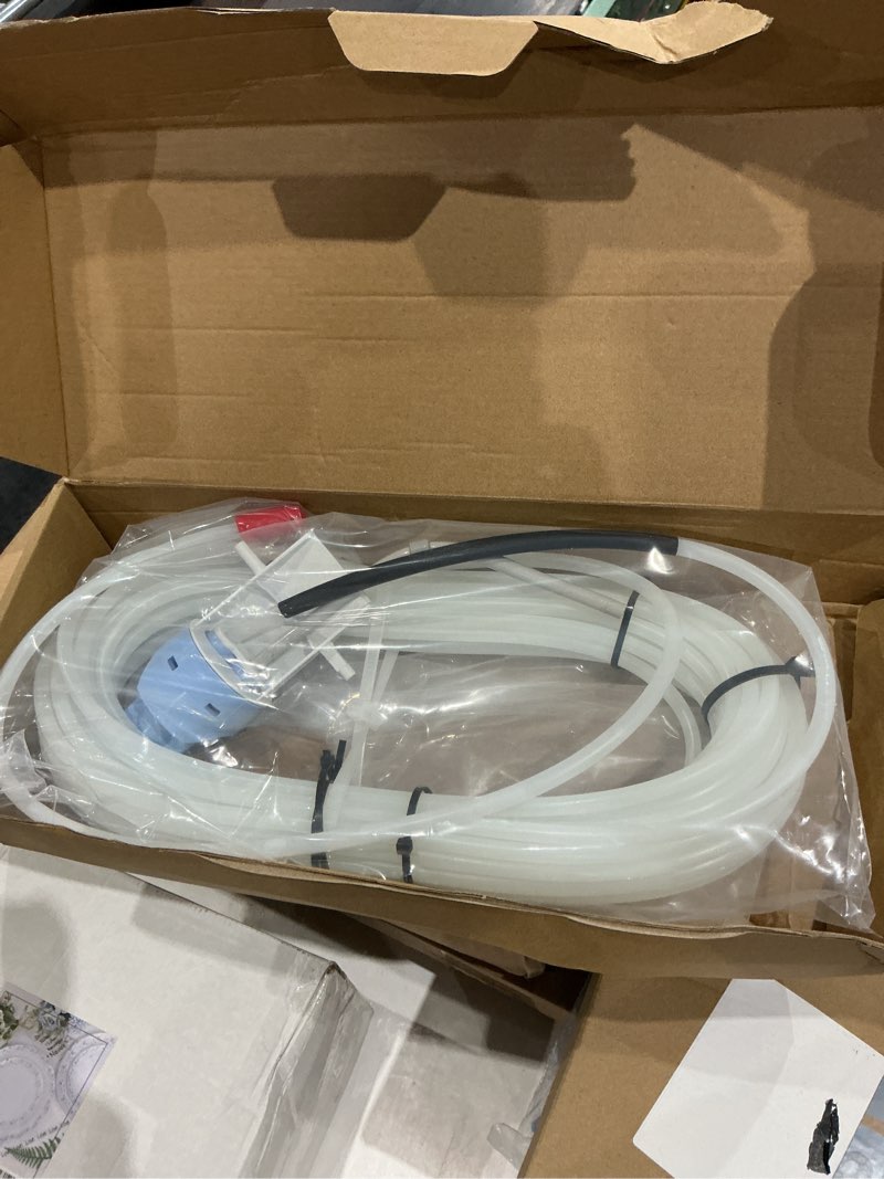 Condition photo showing Good Condition for w11346622 filter head and water reservoir assembly compatible with whirlpool oem w11346622 filter head replace w10418477 w10463663 w10657240 w10657242 w10736751 w10753488 w11308017 etc. -1 year