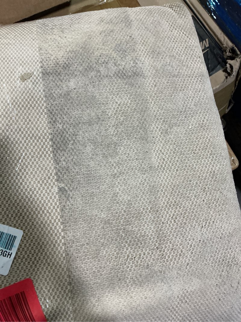 Condition photo showing As Is for loloi chris loves julia judy collection jud-07 natural/ivory 5'-0" x 7'-6" area rug natural / ivory 5' x 7'6" (rectangular)