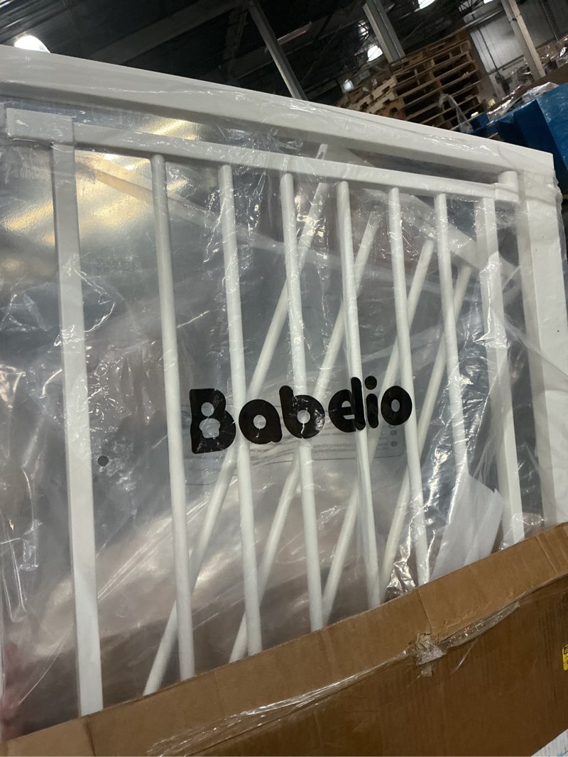 Condition photo showing Good Condition for Babelio Baby Gate for Doorways and Stairs, 36“ Tall Pet Gate, PressGuard P7 with Auto Close Design, 29"-43" Wide Easy Install Pressure Mounted, Safety Gate Door for Child and Pet, White White 36"Tall 29"-43" Wide