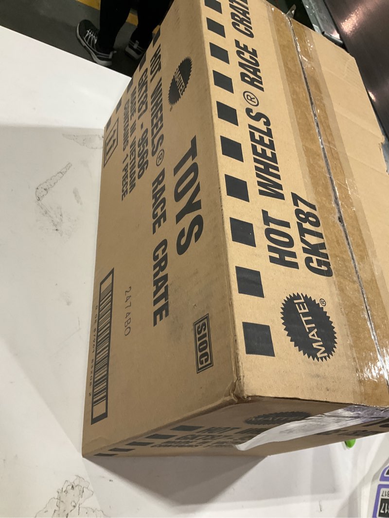 Condition photo showing New/Like New for Hot wheel race