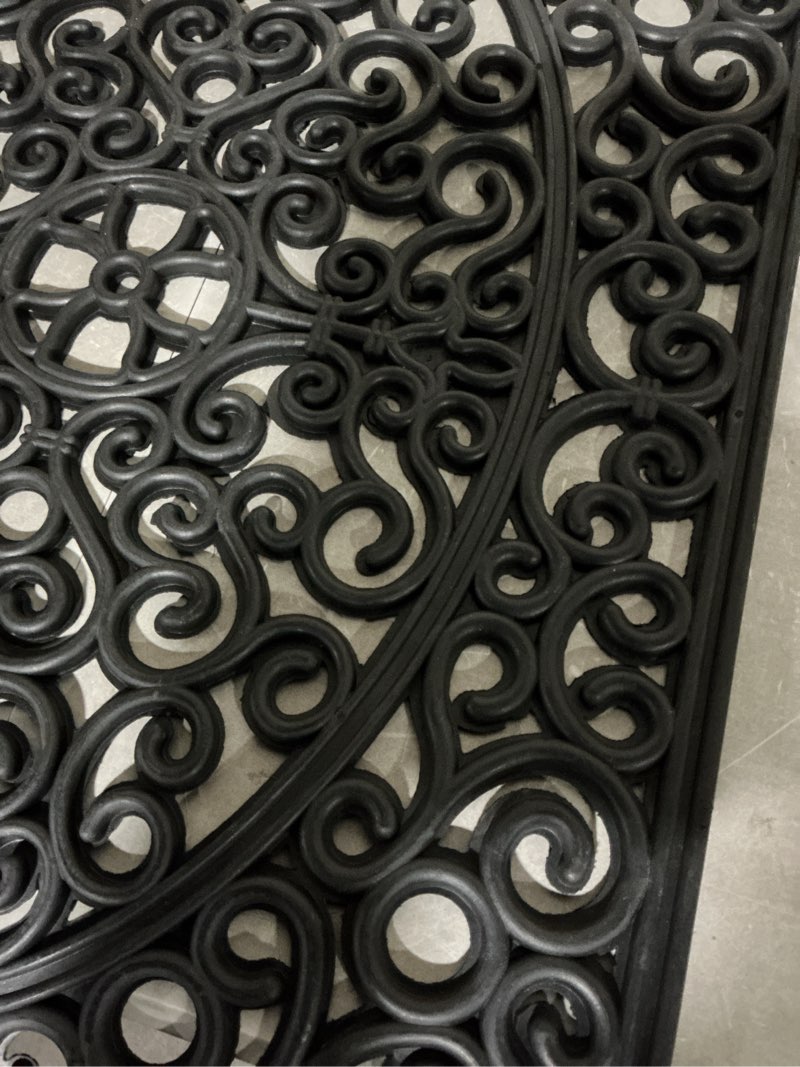 Condition photo showing Good Condition for allen + roth 2-ft x 3-ft black rubber rectangular indoor or outdoor door mat