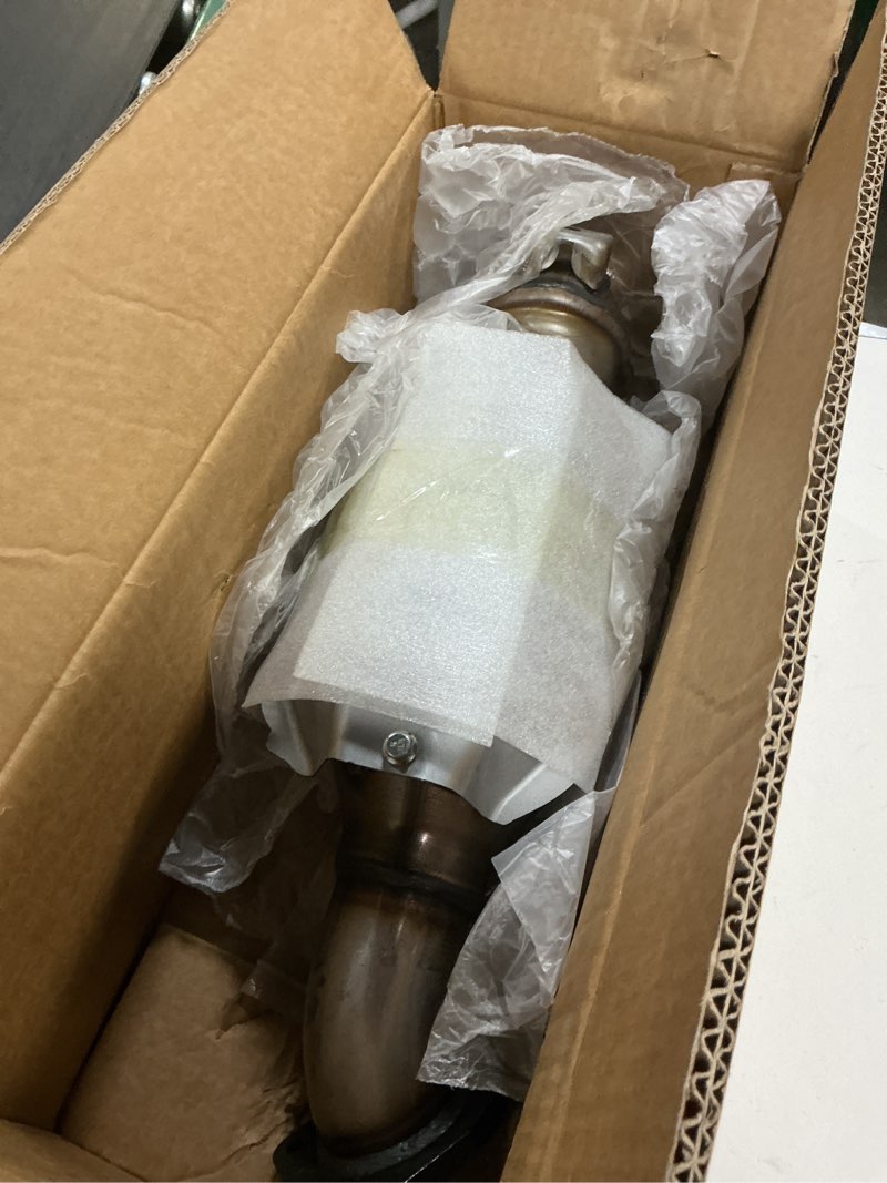 Condition photo showing Good Condition for FOMIUZY High Flow Front Catalytic Converter Kit Direct-Fit Honda Accord 2013-2017 2.4L Acura TLX 2015-2020 2.4L CRV CR-V 2015-2019 2.4L