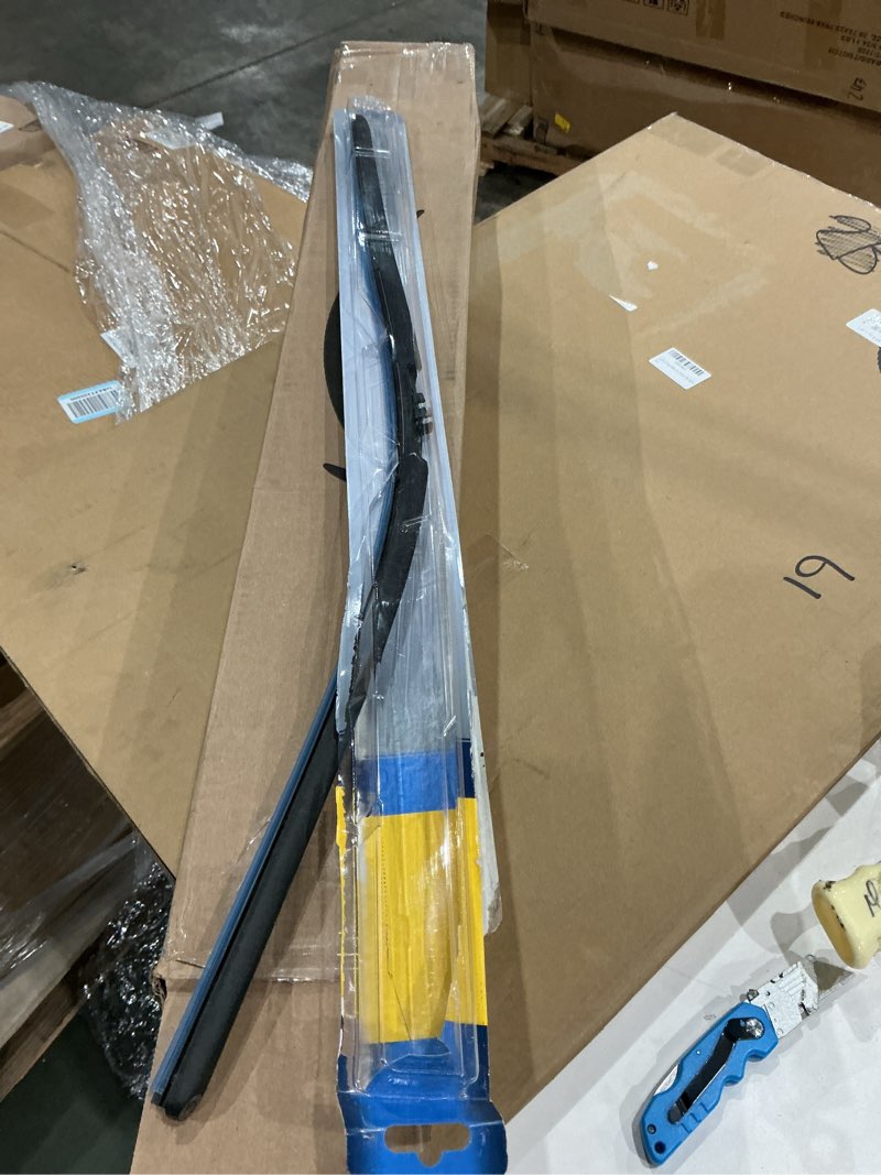 Condition photo showing Good Condition for hella oe quality 32 inch all seasons nano-coated cleantech wiper blade (single blade) fit select peugeot / 358054321 cleantech 32 inches