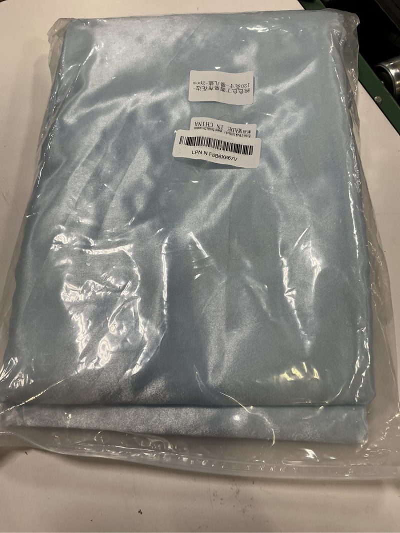 Condition photo showing New/Like New for entisn 2 pack 120 inch round satin tablecloth, light blue, for 8-12 seats | wrinkle-resistant satin with elegant sheen, machine washable and fade-resistant, seamless single-piece construction 2 pack 120 inch round light blue
