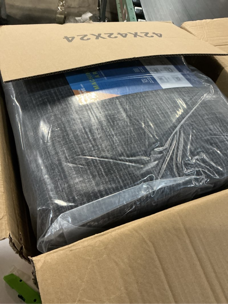 Condition photo showing New/Like New for GarveeHome Washable Area Rugs 8x10 Non Slip Soft Large Living Room Rug Modern Checkered Bedroom Rug Soft Geometric Bordered Throw Carpet for Dining Room Home Decor Office Nursery, Black Black 8' x 10' (Rectangular)