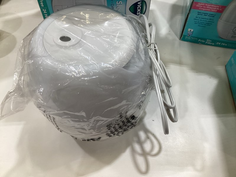 Condition photo showing Good Condition for vicks humidifier 3-in-1 sleepytime cool mist humidifier for baby & kids rooms with color changing night light and essential oil diffuser, white