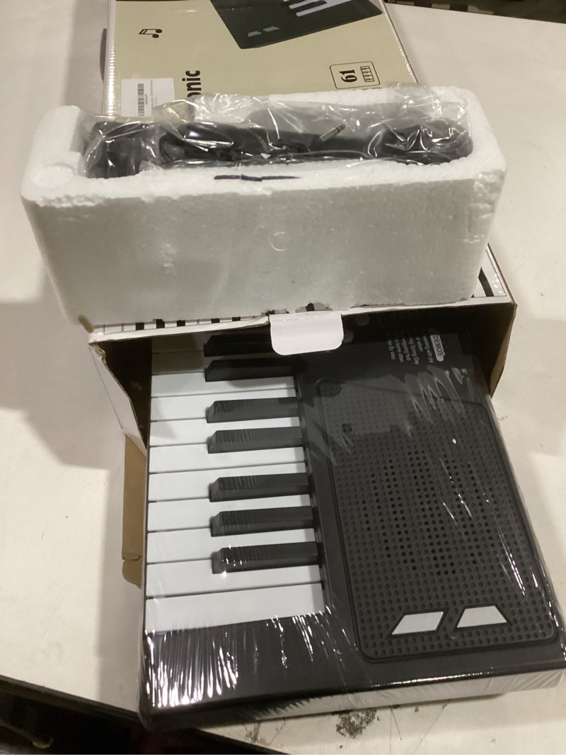 Condition photo showing Good Condition for 61 key piano keyboard - Electric Keyboard Piano with Microphone, Music Stand, Built-In Speakers - Portable Digital Piano for Beginners, Ideal Gift & Learning