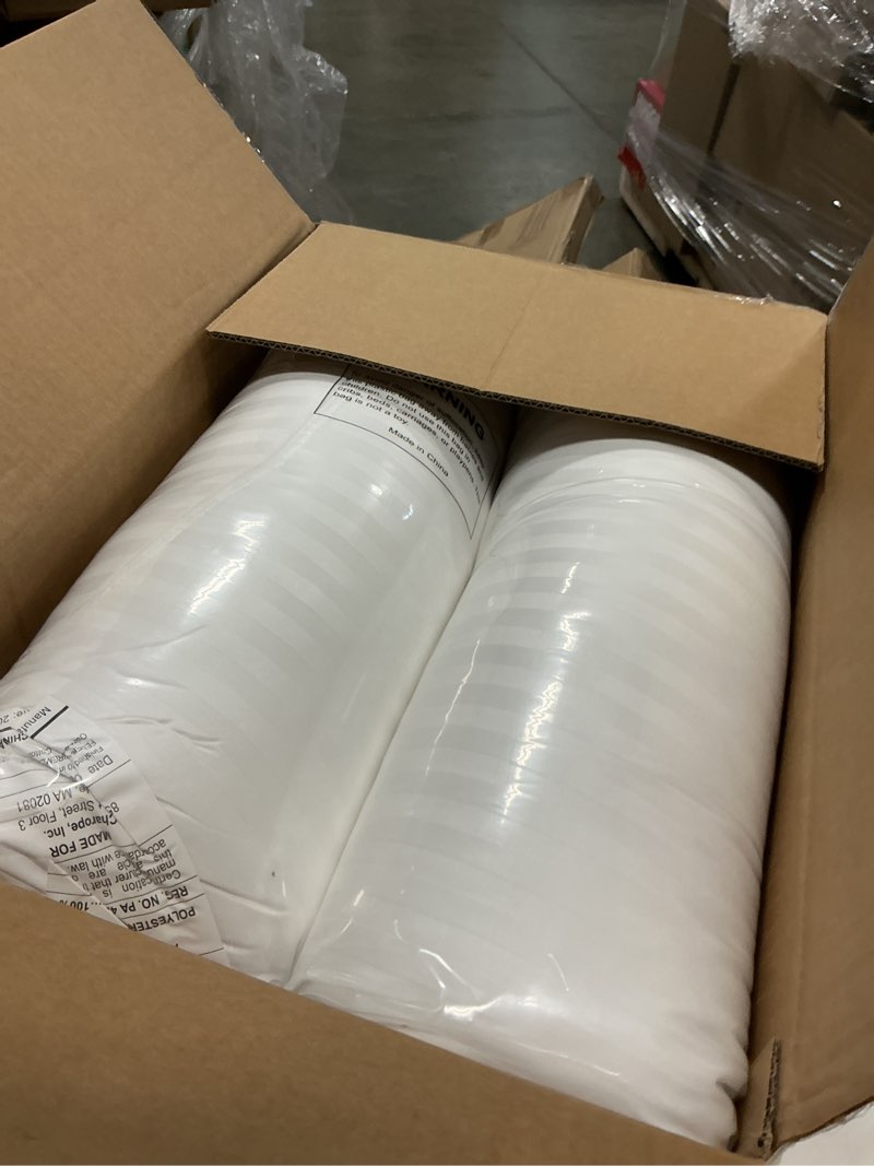 Condition photo showing Good Condition for Beckham Hotel Collection Bed Pillows Standard/Queen Size Set of 2 - Original Soft Down Alternative Pillow for Sleeping - Soft Support for Back, Stomach or Side Sleepers Queen / Standard White