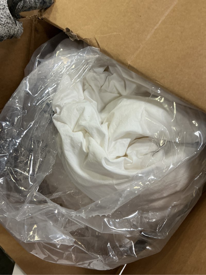 Condition photo showing Good Condition for casper sleep down duvet, king/california king, white