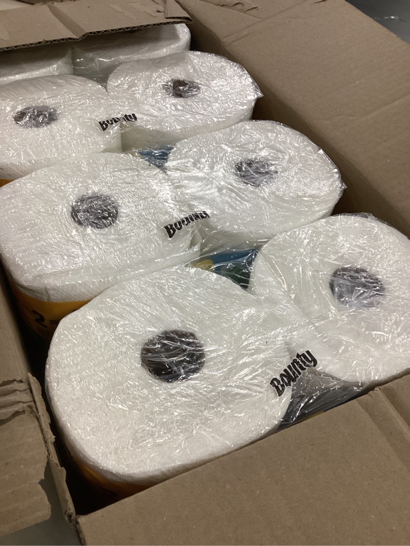 Condition photo showing New/Like New for Bounty Quick-Size Paper Towels, White, 8 Family Triple Rolls = 27 Regular Rolls 141 Sheet (Pack of 8) White