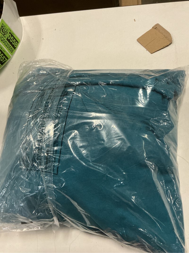 Condition photo showing Good Condition for (Similar incomplete)Queen Sheet Set, 4 Pieces Hotel Luxury Soft Microfiber Queen Bed Sheets Set, Up to 16\" Deep Pockets, Oeko-Tex Sheets with Elastic, Breathable, Wrinkle Free (Peacock Blue,Queen) Peacock Blue Queen