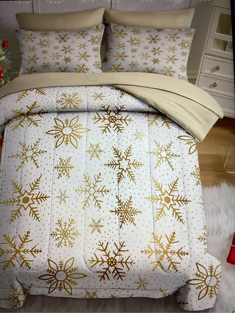 Nesker 7 Pcs Christmas Comforter Set King Size, Golden Yellow Simple Snowflake Bedding Set for Kids 