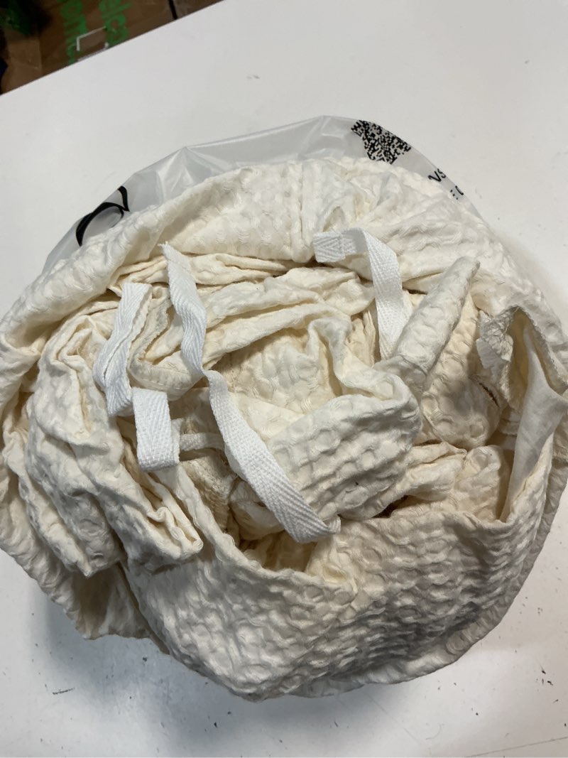 Condition photo showing As Is for quince organic luxe honeycomb duvet cover, full/queen, undyed