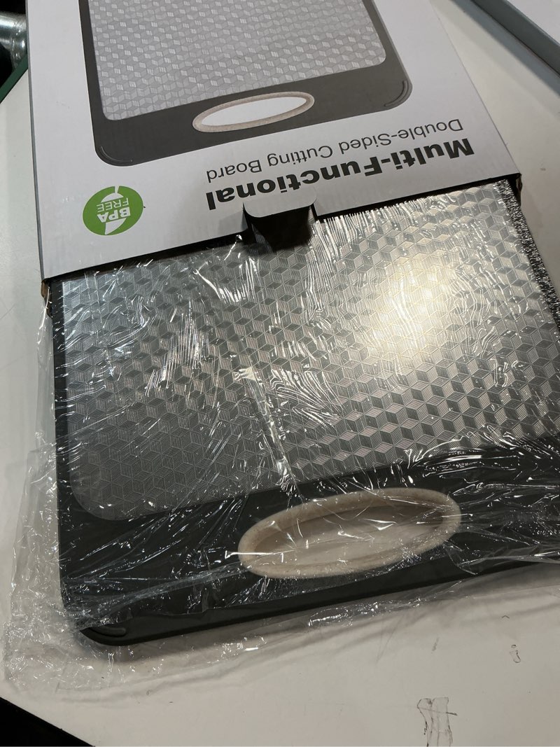 Condition photo showing Good Condition for Stainless Steel Cutting Board Large 16\" X 11\", Scratch-Resistant Double Sided Cutting Board for Kitchen, Stainless Steel/Wheat Straw PP Non Toxic Chopping Board for Meat/Vegetables,Dishwasher Safe 304 Stainless Steel, Anti-scratch, Wheat Straw PP 16\"L