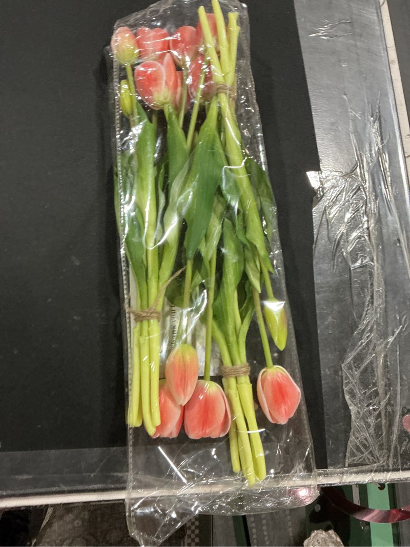 Condition photo showing Good Condition for DUYONE 15pcs Artificial Tulips Flowers, Latex Bouquet, Fake Tulips for Office Wedding Party Home Kit