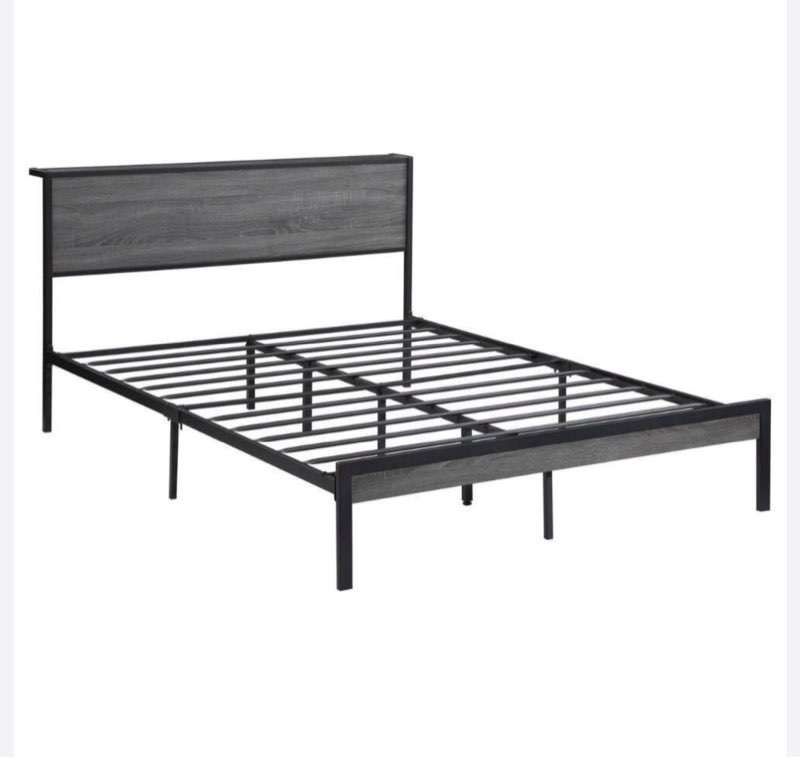 Upholstered platform bed