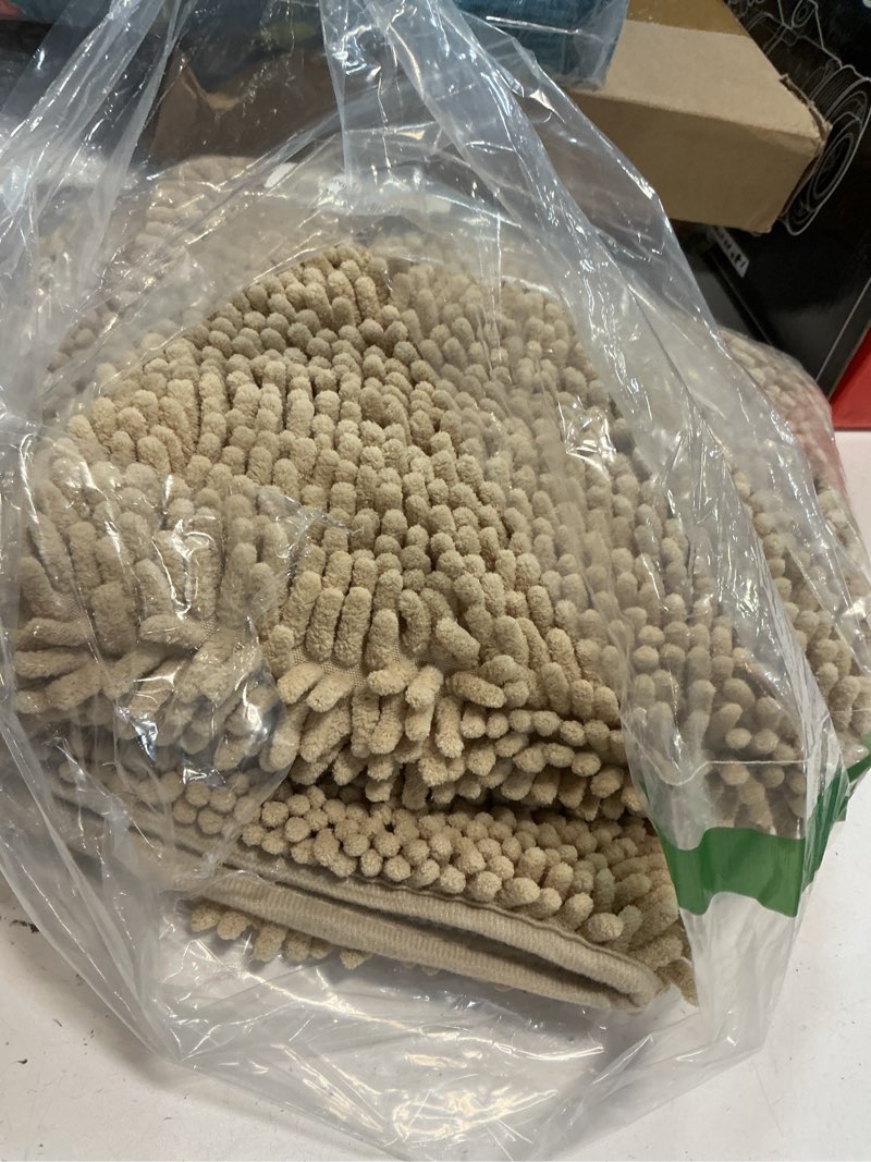 Condition photo showing Good Condition for OLANLY Bathroom Rugs 30x20, Extra Soft Absorbent Chenille Bath Rugs, Rubber Backing Quick Dry, Machine Washable Bath Mats for Bathroom Floor, Tub and Shower, Home Decor Accessories, Beige 30" x 20" Beige