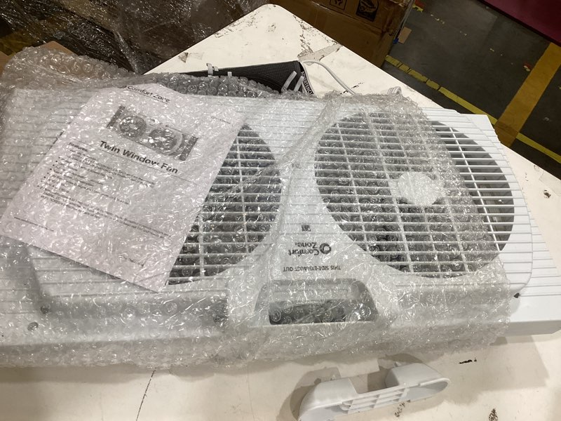 Condition photo showing Good Condition for comfort zone twin window fan with reversible airflow control, 9 inch, auto-locking expanders, 2 speed fan, dual fan, exhaust, airflow 9.84 ft/sec, ideal for home, kitchen, bedroom & office, cz319wt white 9"