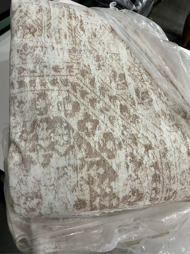 Condition photo showing New/Like New for soalmost washable area rug 8x10, large soft rugs for living room vintage beige carpet 8x10 area rugs for bedroom dining room non-slip stain resistant under table rug beige 8' x 10' (rectangular)