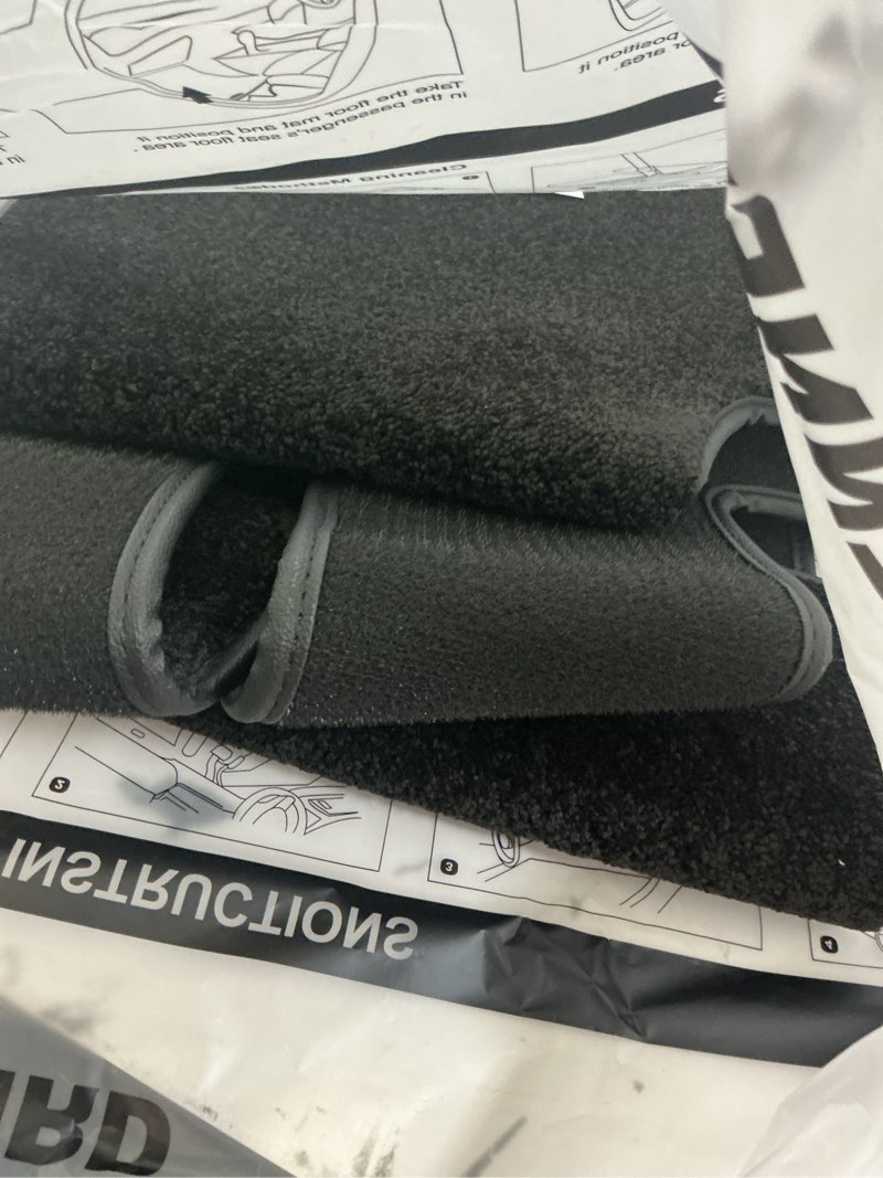 Condition photo showing Good Condition for wennebird superior carpet floor mats for 2019-2026 mercedes-benz g-class (w464), 0.6-inch ultra-thic