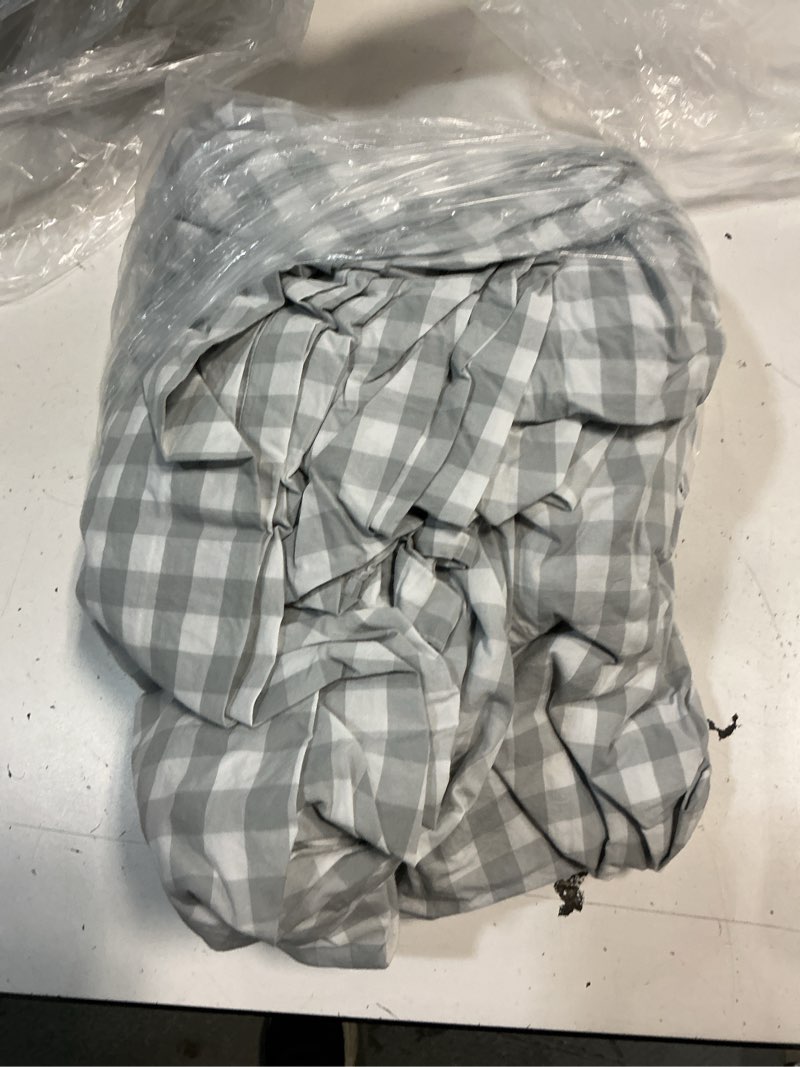 Condition photo showing As Is for quince classic organic percale gingham duvet cover, full/queen, blue fog gingham