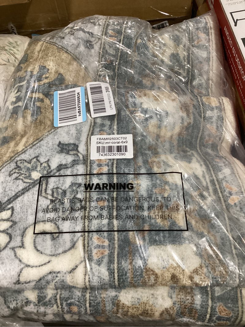 Condition photo showing Good Condition for muddy mat® coral 6x9 washable area rugs for living room, bedroom & dining room – modern soft low pile non slip carpet – pet friendly waterproof foldable rugs for home coral 6' x 9' (rectangular)