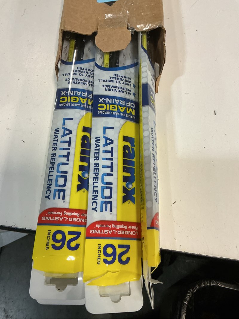 Condition photo showing New/Like New for Rain-X 5079281-2-5PK Latitude 2-IN-1 Water Repellency Wiper Blade, 26" (Pack of 5)
