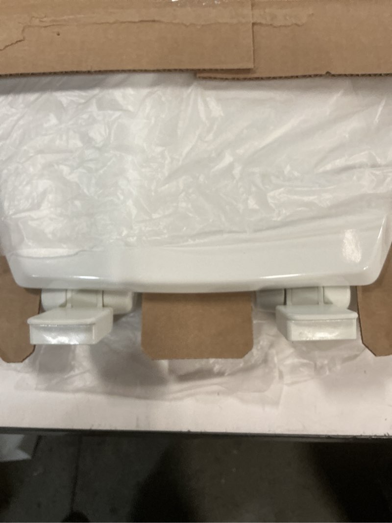 Condition photo showing New/Like New for mayfair cassel slow close toilet seat, easy clean, non slip premium wood seat, easy install, made in usa, round, white round 1 - toilet seat