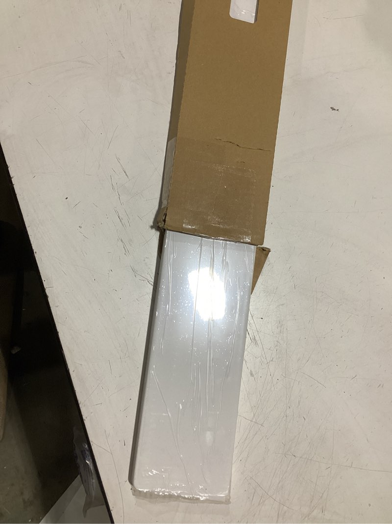 Condition photo showing New/Like New for design house 550905 universal cultured marble side splash 21.5 inch, solid white