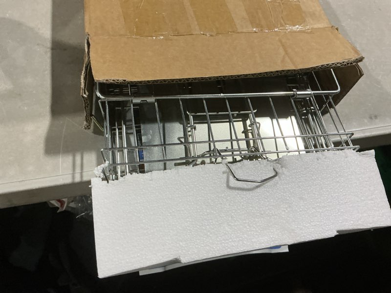 Condition photo showing Good Condition for szhlux 32" live animal cage trap, heavy duty folding raccoon traps, humane cat trap for stray cats, raccoons, squirrel, skunk, mole, groundhog, armadillo, rabbit, catch and release sz-hxl8130-new