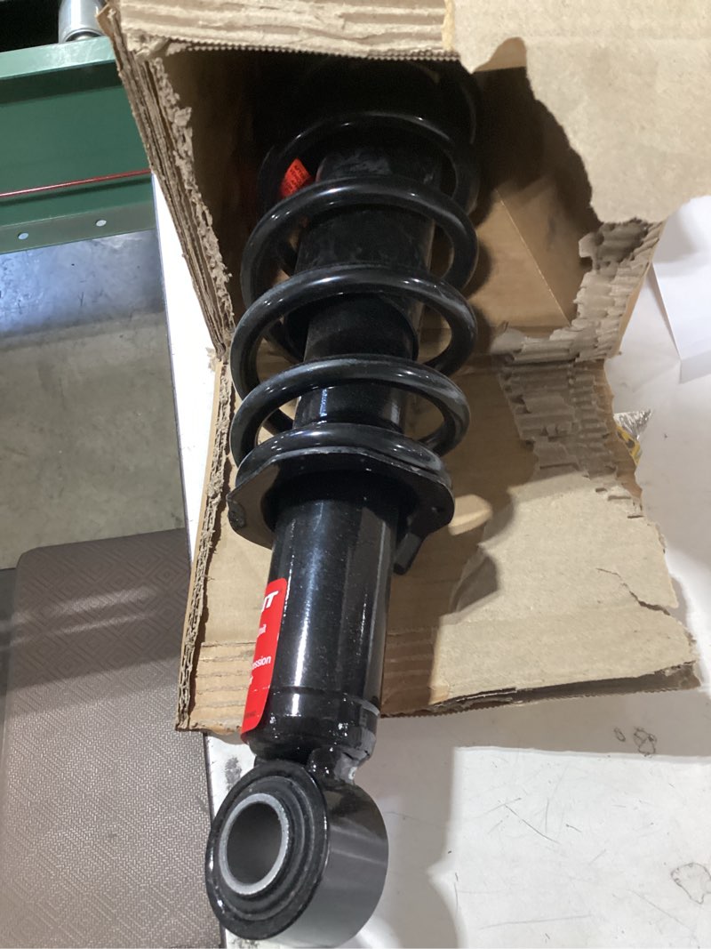 Condition photo showing Good Condition for monroe quick-strut 171373r suspension strut and coil spring assembly for toyota corolla