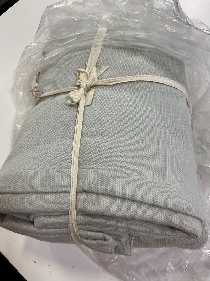 Condition photo showing Good Condition for luxury organic cotton bed blanket, king/cal king, silver