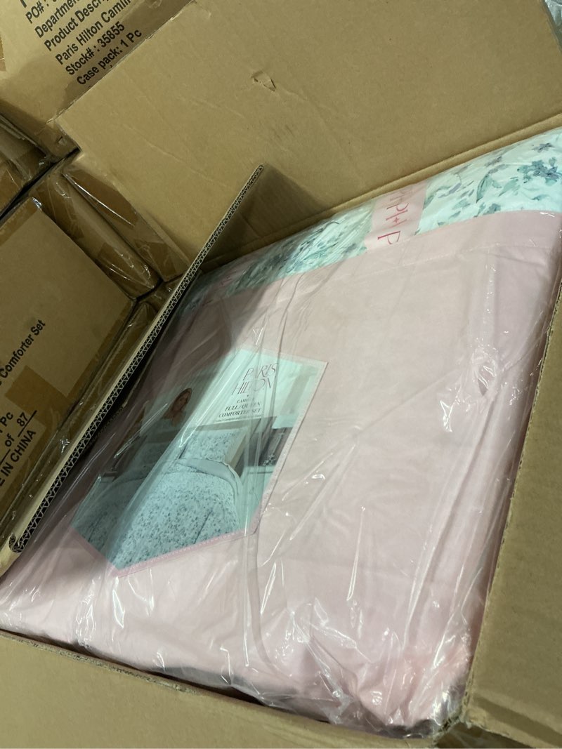 Condition photo showing New/Like New for paris hilton camille lilac grey floral quilt set, full/queen, reversible 3-piece bedding, lightweight