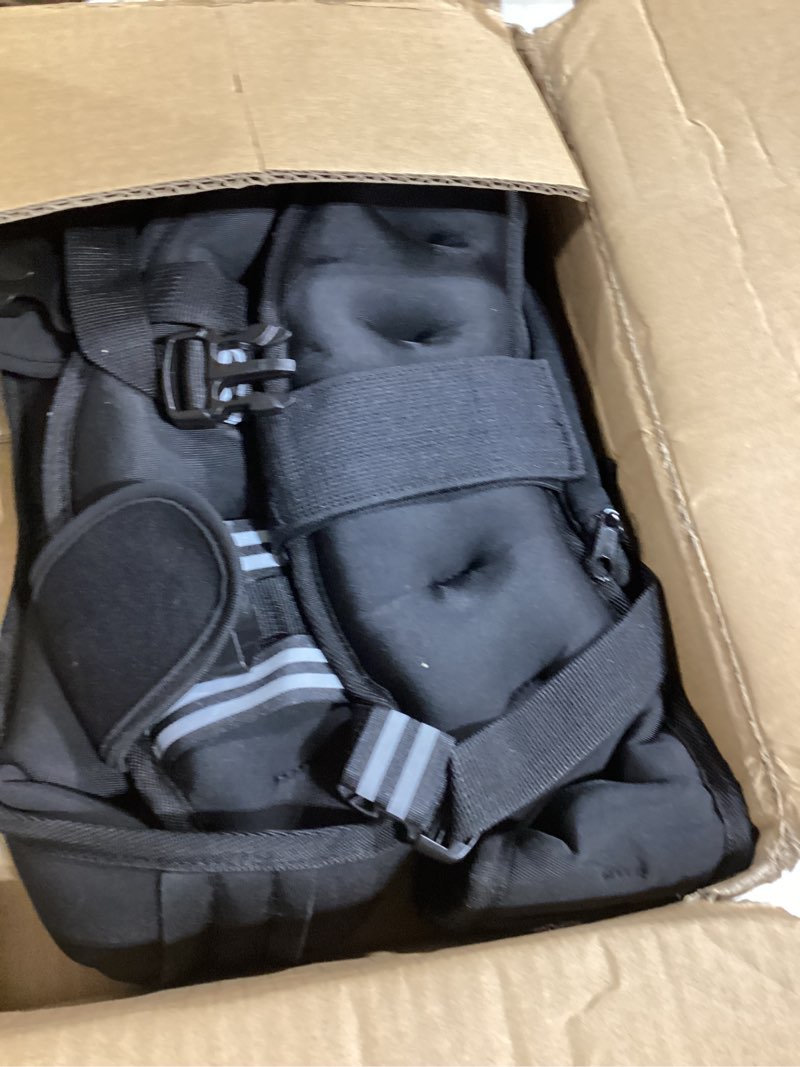 Condition photo showing Good Condition for zelus weighted vest, 6lb/8lb/12lb/16lb/20lb/25lb/30lb weight vest with reflective stripe for workout, strength training, running, fitness, muscle building, weight loss, weightlifting 25lb black