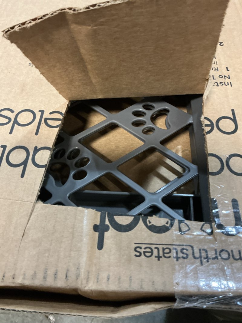 Condition photo showing Good Condition for mypet north states paws portable pet gate: 26-40" wide. pressure mount. no tools needed. made in usa, 23" tall, expandable, durable dog gates for doorways, fieldstone gray
