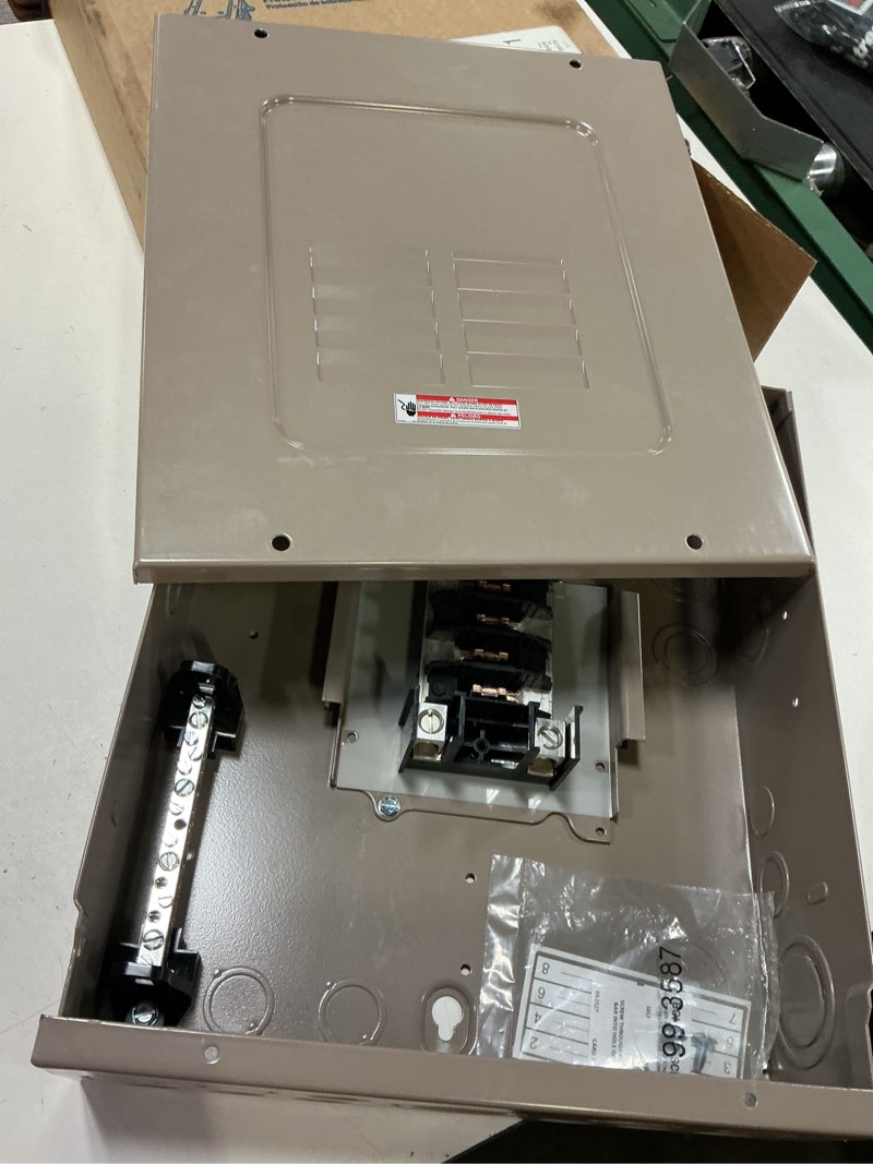 Condition photo showing Good Condition for ch 125 amp 8-space 16-circuit indoor main lug loadcenter with cover