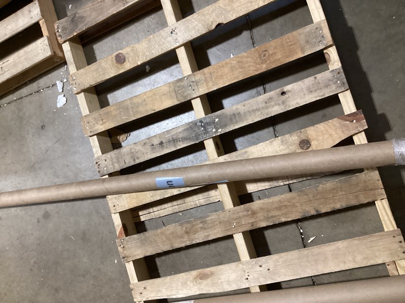 https://lotting-media.assets.bidfta.com/lotting_fc75d10f-3ab8-45af-842d-7ffe4848ac37