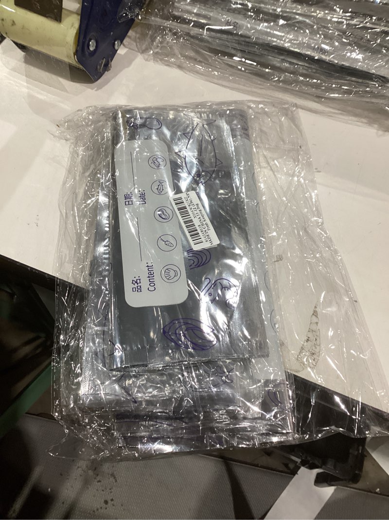 Condition photo showing As Is for Reusable Aluminum Foil Sealable Storage Bags,