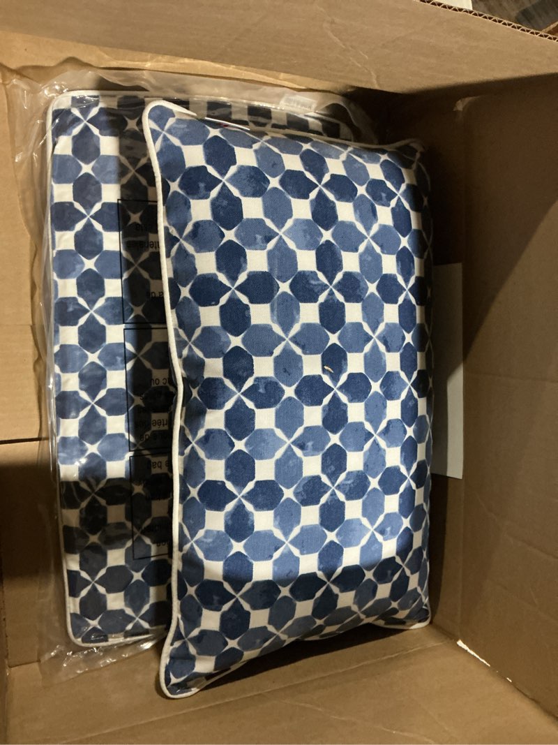 Condition photo showing Good Condition for outdoor/indoor throw pillows, pack of 2 waterproof decorative throw pillows with inserts, 18”x18” square pillows for bed, couch, sofa and patio furniture