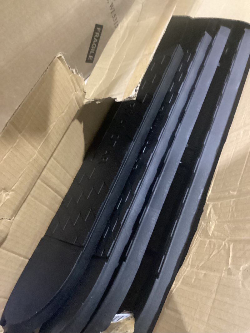 Condition photo showing Good Condition for 4 pack 4"x24" non slip step bar pads with hammer | 4"x24" non slip step bar pads compatible with running boards, includes hammer, heavy duty rubber with anti skid grooves.