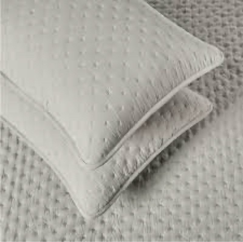 Amazon Basics Brushed Microfiber Quilt Set, Extra Soft with Natural Texture, 3-Piece,Queen/Full, grey