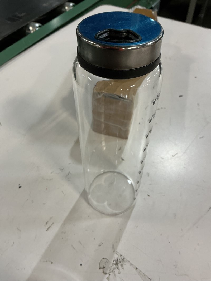 Condition photo showing Good Condition for 15 oz large salt pepper shakers with adjustable outlet holes clear glass shaker bottles spice seasoning cans with 304 stainless steel lid ?for kitchen decor and home restaurant bbq (450 ml)