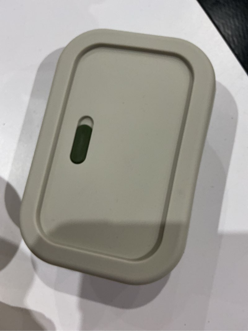 Condition photo showing Good Condition for aidimming large silicone travel soap case, leak-proof shampoo bar holder for kitsch shampoo & conditioner bar set, drain tray soap container for large soap bars, handmade soap, travel gym camping off white & green