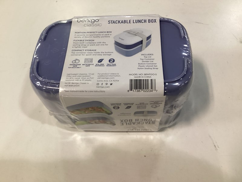 Condition photo showing New/Like New for bentgo classic all-in-one stackable lunch box container with built in flatware - slate