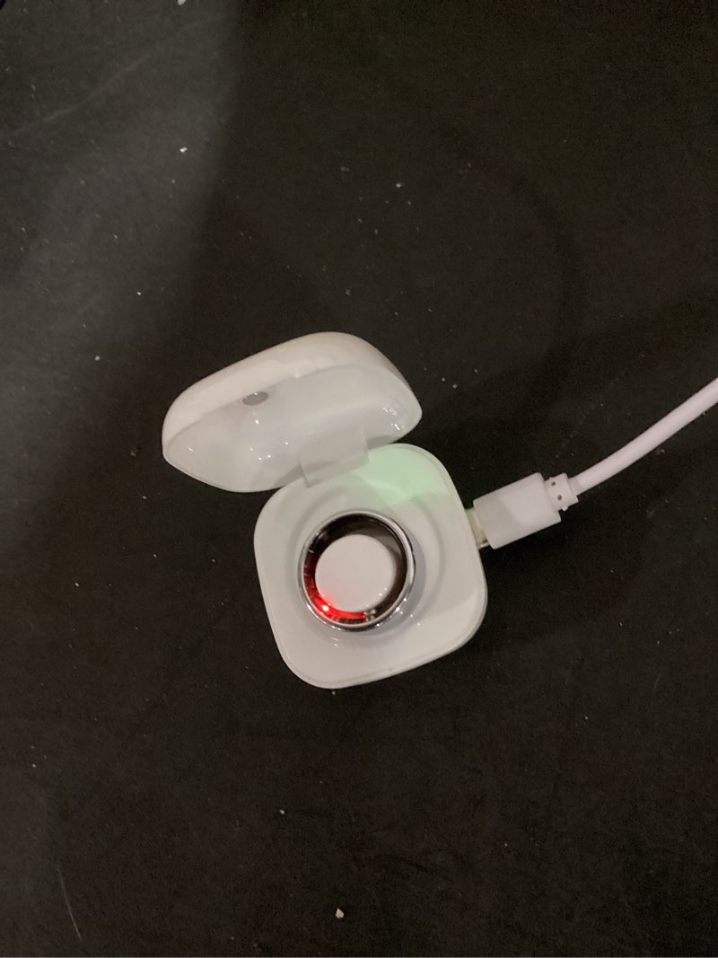 Condition photo showing New/Like New for working verified livup smart ring, silver, size 7