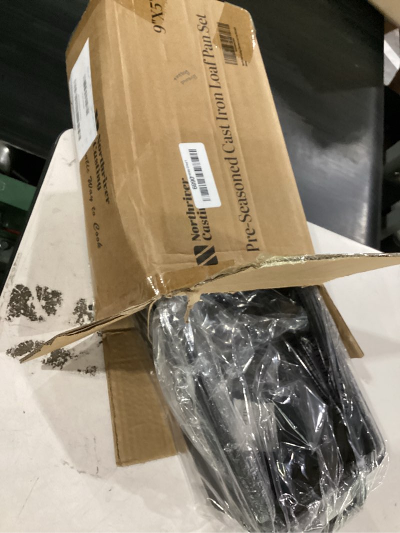 Condition photo showing New/Like New for northriver casting 9×5 inch cast iron loaf pan with lid | bread baking pan | even heat distribution for homemade bread, cake, and meatloaf | 2 piece set