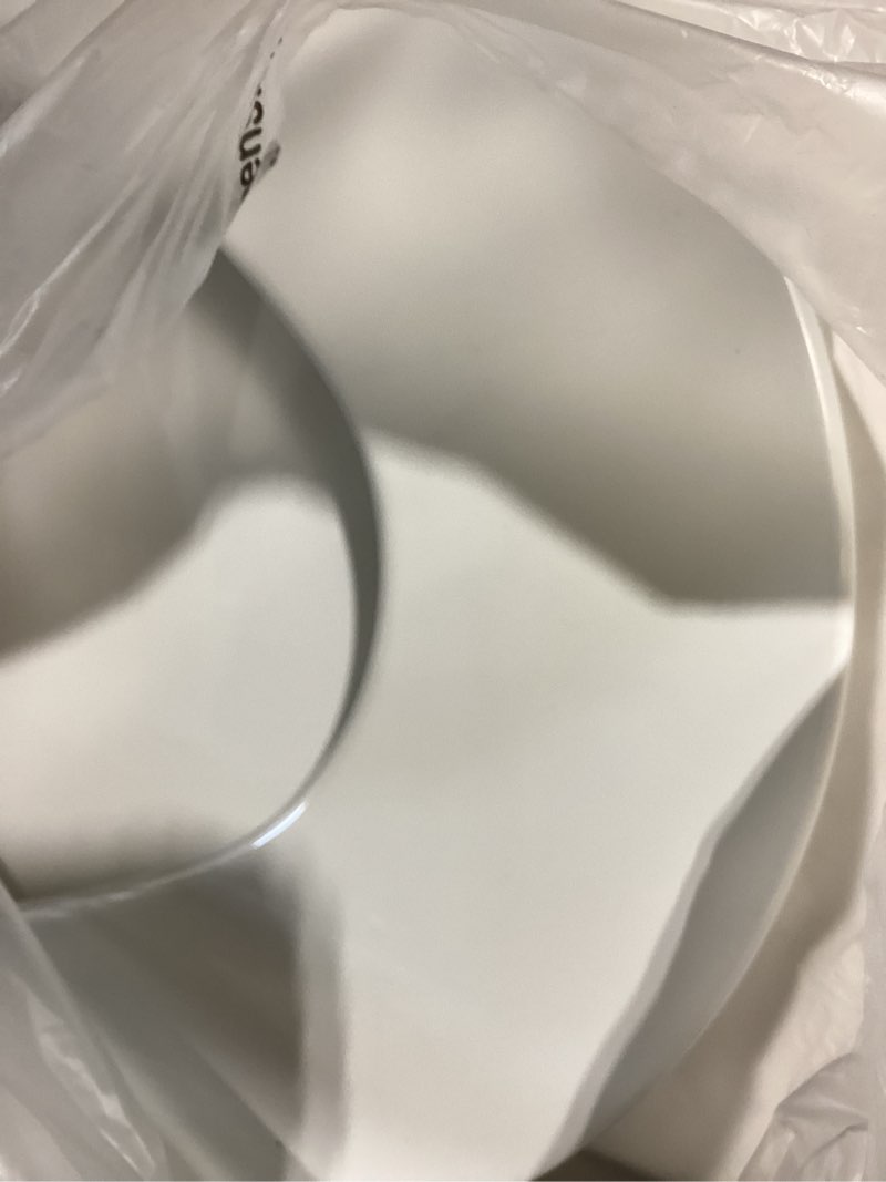 Condition photo showing Good Condition for mayfair linden slow close toilet seat, non slip heavy duty wood, easy install, elongated, white