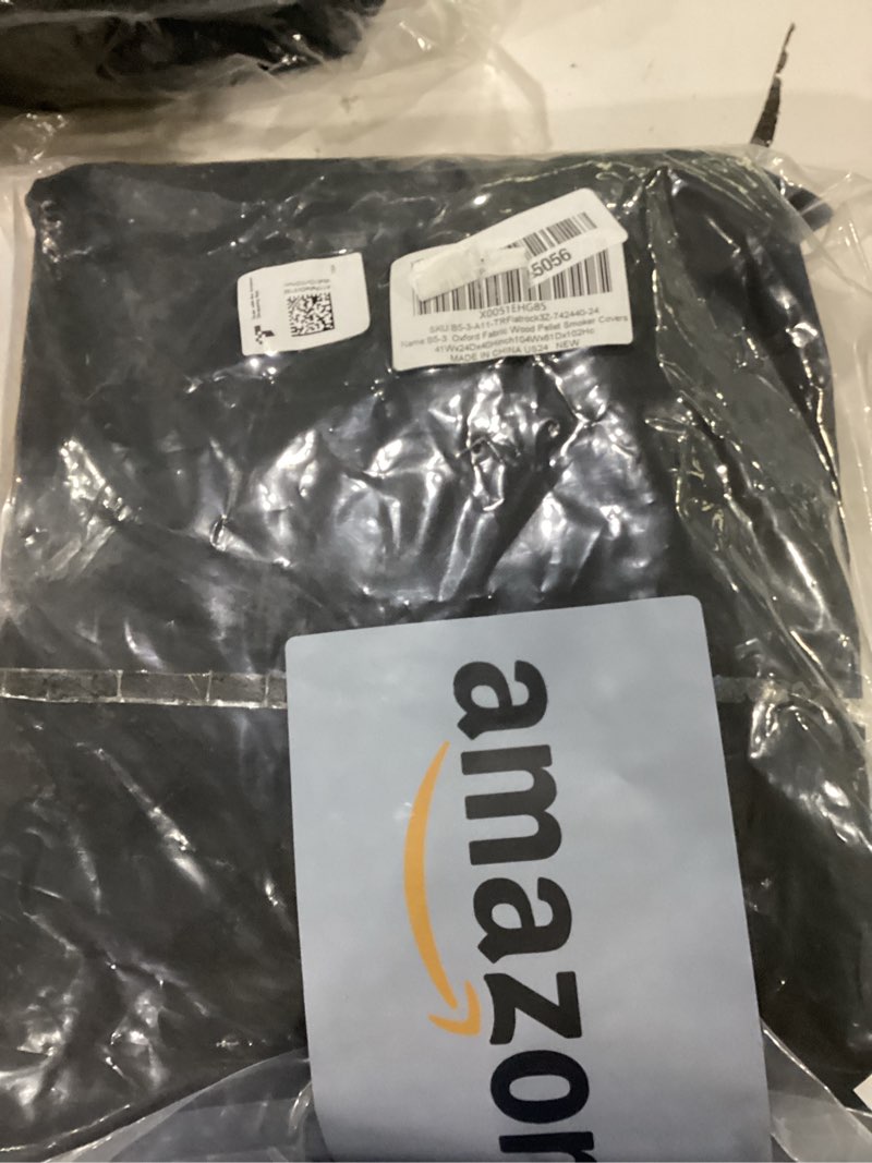 Condition photo showing Good Condition for 600d heavy duty grill cover for traeger flatrock 3 zone & 2 zone, waterproof flat top griddle cover with windproof buckles, gas bbq grill covers for outside anti-uv, no tear, no fading