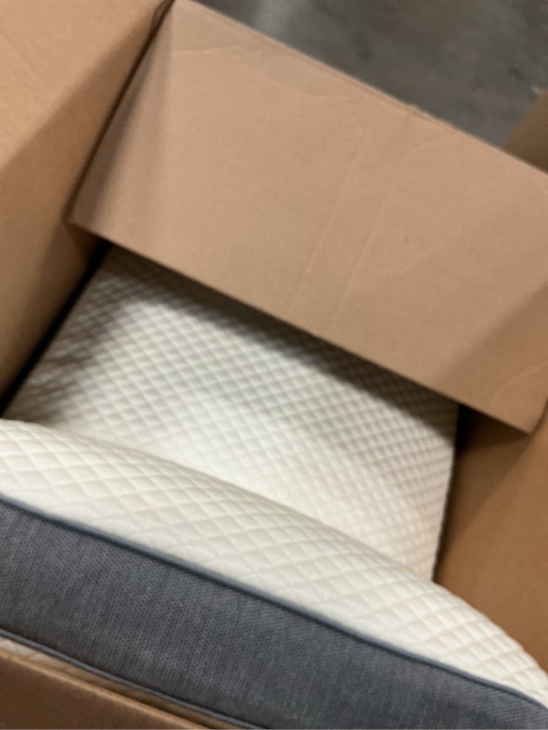 Condition photo showing Good Condition for Beautyrest Absolute Relaxation Pillow - Standard Size - Ventilated and Pressure Relieving Premium Memory Foam for Improved Airflow - Plus, AquaCool Technology for Temperature Regulation Ventilated Memory Foam Pillow Queen